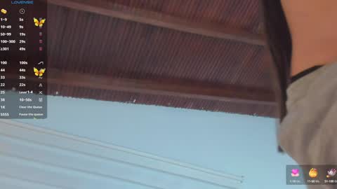 Snapshot of hazel_shy chatting on December 14, 2024, 8:18 pm Im Hazel online show from December 14, 2024, 8:18 pm