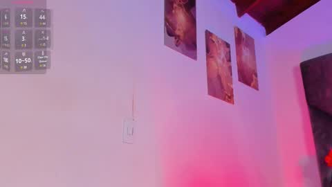 Snapshot of hazel_shy chatting on February 20, 2025, 11:43 pm Im Hazel online show from February 20, 2025, 11:43 pm