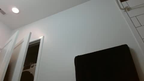 Hazel online show from December 23, 2024, 1:56 pm