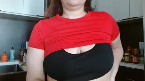 Hazel online show from October 11, 2025, 2:59 pm