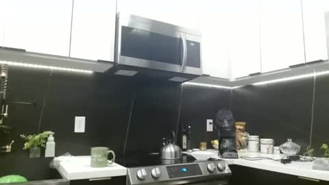 Hazel online show from April 7, 2026, 1:00 pm