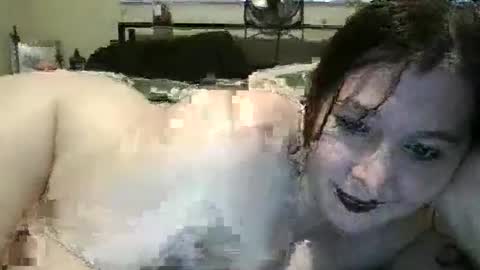 hazelbasil32728 online show from February 20, 2026, 2:06 pm