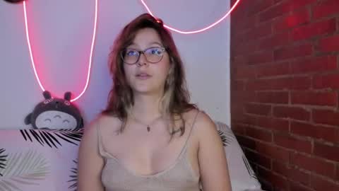 Snapshot of hazelbrownn23 chatting on January 4, 2025, 12:59 am Hazel Brown online show from January 4, 2025, 12:59 am