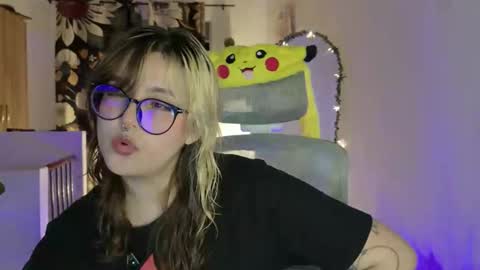 Snapshot of hazelbrownn23 chatting on April 27, 2026, 12:41 am Hazel Brown online show from April 27, 2026, 12:41 am