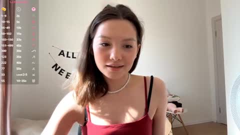 Snapshot of hazelhartshorn chatting on June 7, 2026, 1:15 pm Kira online show from June 7, 2026, 1:15 pm