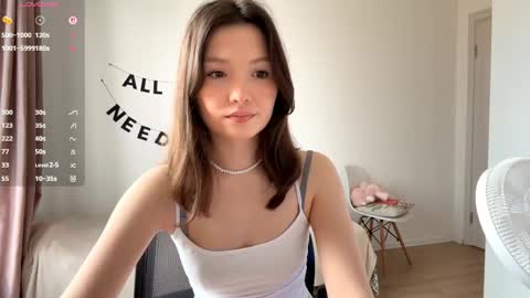 Snapshot of hazelhartshorn chatting on June 9, 2026, 1:45 pm Kira online show from June 9, 2026, 1:45 pm