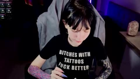 Snapshot of hazeltompson chatting on February 22, 2026, 3:32 pm hazeltompson online show from February 22, 2026, 3:32 pm