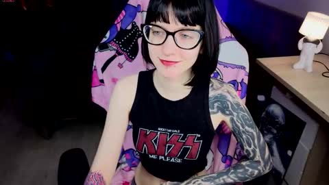 Snapshot of hazeltompson chatting on March 14, 2026, 7:25 am hazeltompson online show from March 14, 2026, 7:25 am