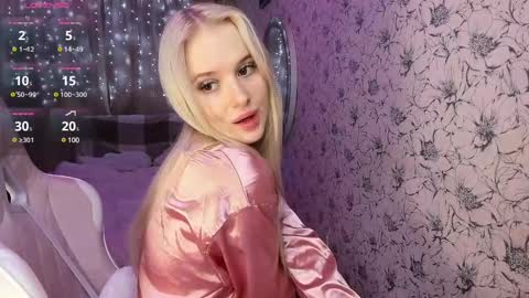 Snapshot of healing__girl chatting on December 23, 2024, 6:33 am Valeria online show from December 23, 2024, 6:33 am