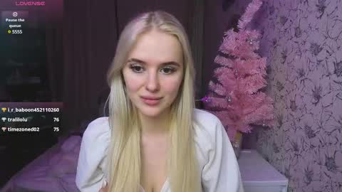 Snapshot of healing__girl chatting on December 28, 2024, 1:49 pm Valeria online show from December 28, 2024, 1:49 pm