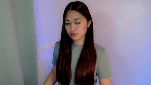 Snapshot of heart_of_asia chatting on November 24, 2025, 8:14 am Yoshin online show from November 24, 2025, 8:14 am