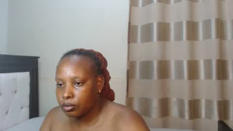 Snapshot of heatherjee chatting on September 28, 2025, 6:46 pm Heather online show from September 28, 2025, 6:46 pm