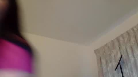 heatwavee online show from December 2, 2025, 2:23 pm