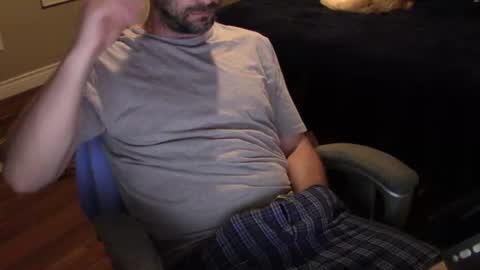 Snapshot of heavilyhung chatting on July 5, 2026, 3:34 am John online show from July 5, 2026, 3:34 am