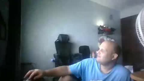 Snapshot of heavy_rebellxc chatting on June 8, 2026, 6:25 am Heavy Rebell online show from June 8, 2026, 6:25 am