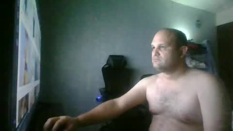Snapshot of heavy_rebellxc chatting on July 1, 2026, 4:25 am Heavy Rebell online show from July 1, 2026, 4:25 am