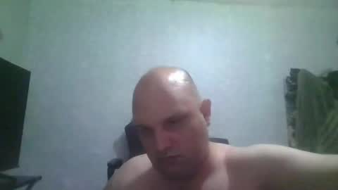 Snapshot of heavy_rebellxc chatting on July 8, 2026, 7:35 am Heavy Rebell online show from July 8, 2026, 7:35 am