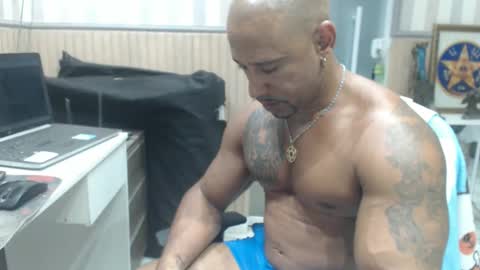 Snapshot of hebertgomes chatting on February 15, 2025, 1:31 am hebertgomes online show from February 15, 2025, 1:31 am