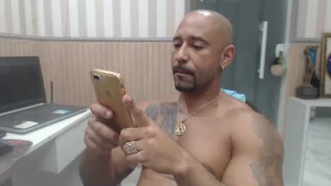 Snapshot of hebertgomes chatting on March 5, 2025, 3:51 pm hebertgomes online show from March 5, 2025, 3:51 pm