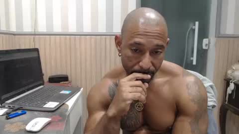Snapshot of hebertgomes chatting on July 4, 2026, 7:31 pm hebertgomes online show from July 4, 2026, 7:31 pm