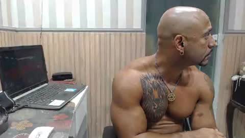 Snapshot of hebertgomes chatting on July 9, 2026, 11:20 pm hebertgomes online show from July 9, 2026, 11:20 pm