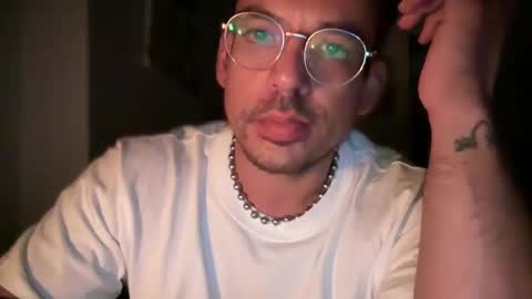 hecanmove online show from September 14, 2025, 8:57 am