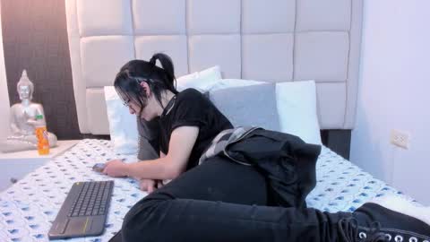 Keira Hecate online show from March 8, 2025, 7:42 pm