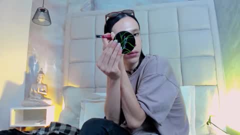 Keira Hecate online show from November 11, 2025, 8:31 pm