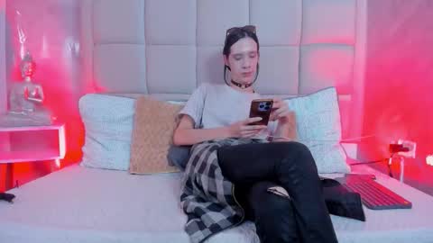 Keira Hecate online show from November 24, 2025, 8:08 pm