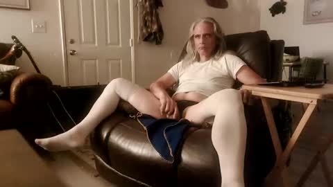 hechoin online show from November 7, 2025, 6:57 am