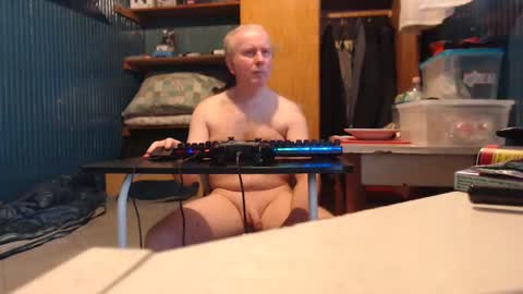 Snapshot of hedonista67 chatting on February 2, 2025, 10:57 am hedonista67 online show from February 2, 2025, 10:57 am