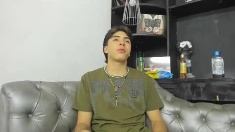 heellboy_ online show from November 8, 2025, 1:28 am