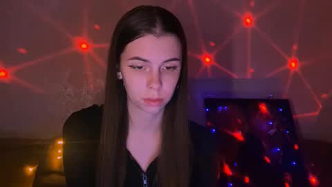 Heiley online show from December 5, 2024, 6:44 pm