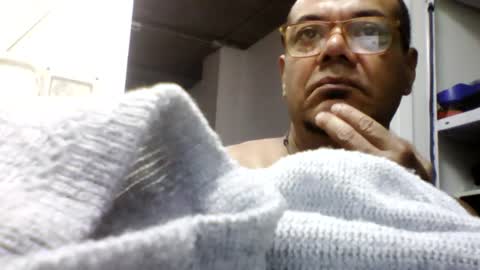 Snapshot of heistt chatting on July 12, 2026, 2:13 am Heist Stein online show from July 12, 2026, 2:13 am