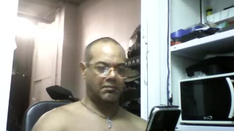 Snapshot of heistt chatting on July 18, 2026, 1:04 pm Heist Stein online show from July 18, 2026, 1:04 pm