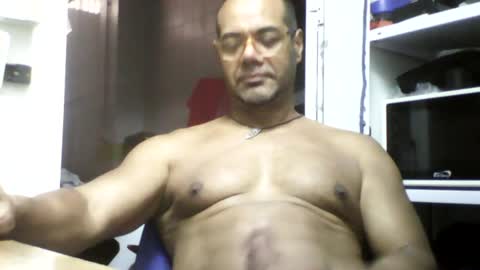Snapshot of heistt chatting on July 29, 2026, 6:06 pm Heist Stein online show from July 29, 2026, 6:06 pm