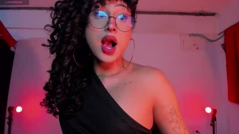 Snapshot of heka_prudence chatting on July 19, 2026, 5:11 am Heka Prudence online show from July 19, 2026, 5:11 am