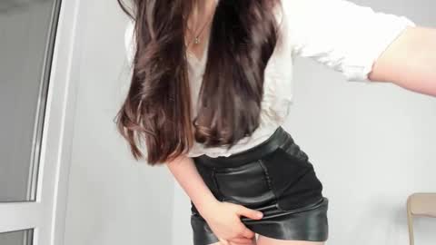 Snapshot of helen__spark__ chatting on December 17, 2025, 2:06 am Hi I am Helen online show from December 17, 2025, 2:06 am