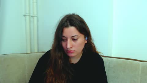 helen_adams_ online show from December 16, 2024, 11:22 am