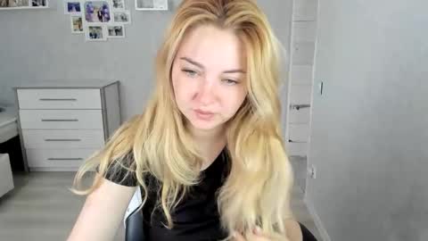 Helen sven online show from May 10, 2026, 5:34 am
