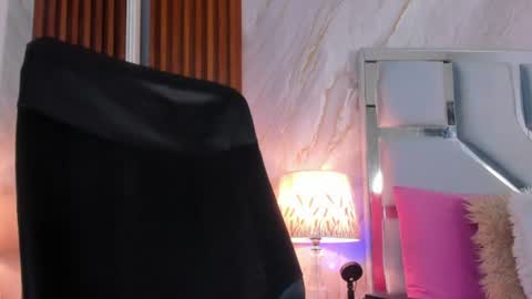 Snapshot of helena_santos01 chatting on June 28, 2026, 10:43 am Helena Santos online show from June 28, 2026, 10:43 am