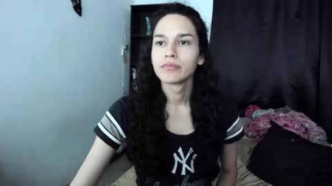 helena_spellman online show from October 3, 2025, 9:17 am