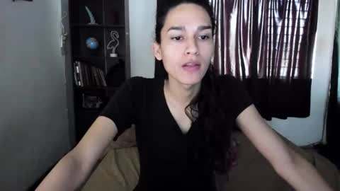 helena_spellman online show from April 6, 2026, 4:52 pm