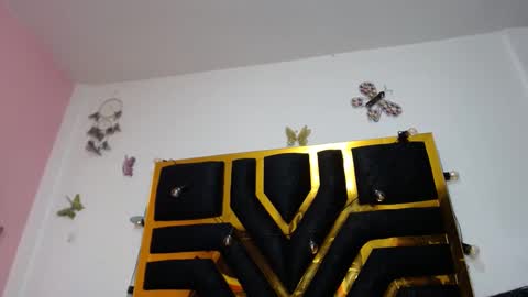 Snapshot of helenahotwet chatting on March 7, 2025, 6:43 pm helenahotwet online show from March 7, 2025, 6:43 pm