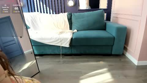 Snapshot of helenblash chatting on July 12, 2026, 1:35 pm Scarlet online show from July 12, 2026, 1:35 pm