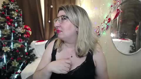 helenenigma online show from January 20, 2025, 4:43 am