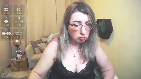 Snapshot of helenenigma chatting on March 15, 2026, 7:42 pm helenenigma online show from March 15, 2026, 7:42 pm
