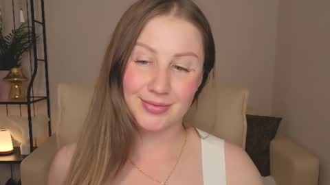 Snapshot of helens_lov chatting on June 25, 2026, 5:23 am Helen online show from June 25, 2026, 5:23 am