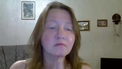 Snapshot of helgacharming chatting on June 28, 2026, 10:16 pm helgacharming online show from June 28, 2026, 10:16 pm