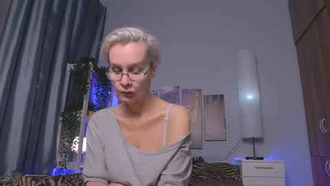 Helga online show from January 27, 2025, 6:41 am